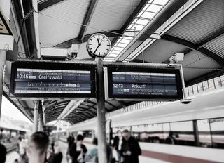 Train delays and database metrics: both can leave you waiting.